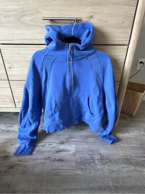 Lululemon Cropped Scuba Hoodie